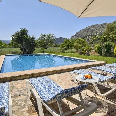 Feriehus Wunderschoenes Im Landhausstil Mit Pool Fuer 6 Personen, 6 Km Vom Entfernt